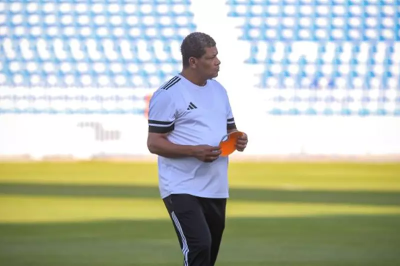 مصدر ليلا كورة: أزمة كبيرة في غزل المحلة بين الإدارة وعلاء عبد العال